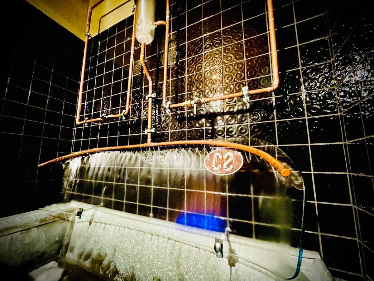 Haraburdi Recyclart Hotel Kostelec nad Orlicí 외부 사진